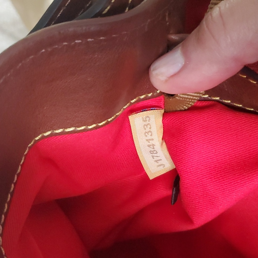 Dooney and Bourke Florentine Leather Perry Satchel - Picture 11 of 12